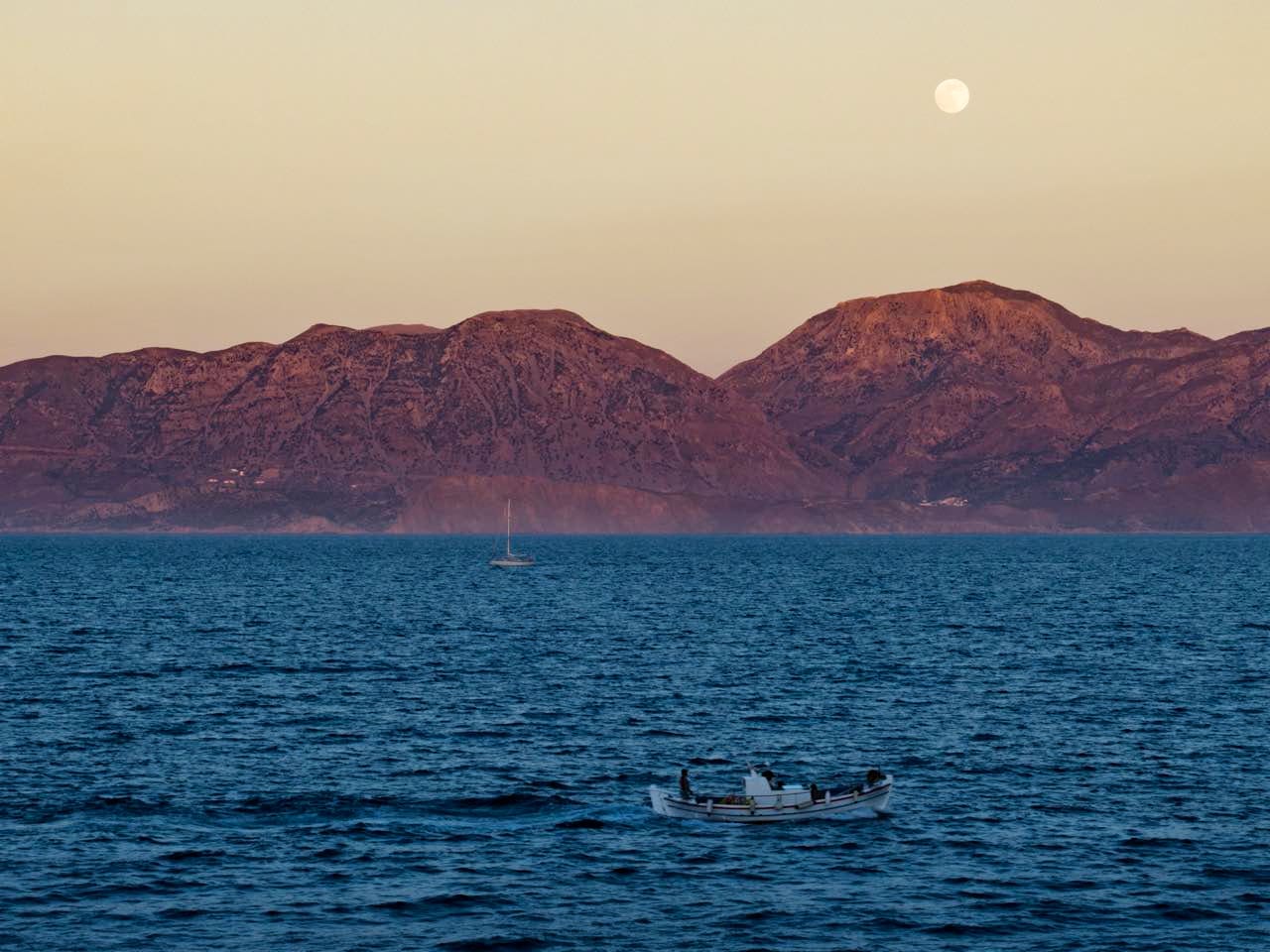 Κalimera from lovely Agios Nikolaos-Crete