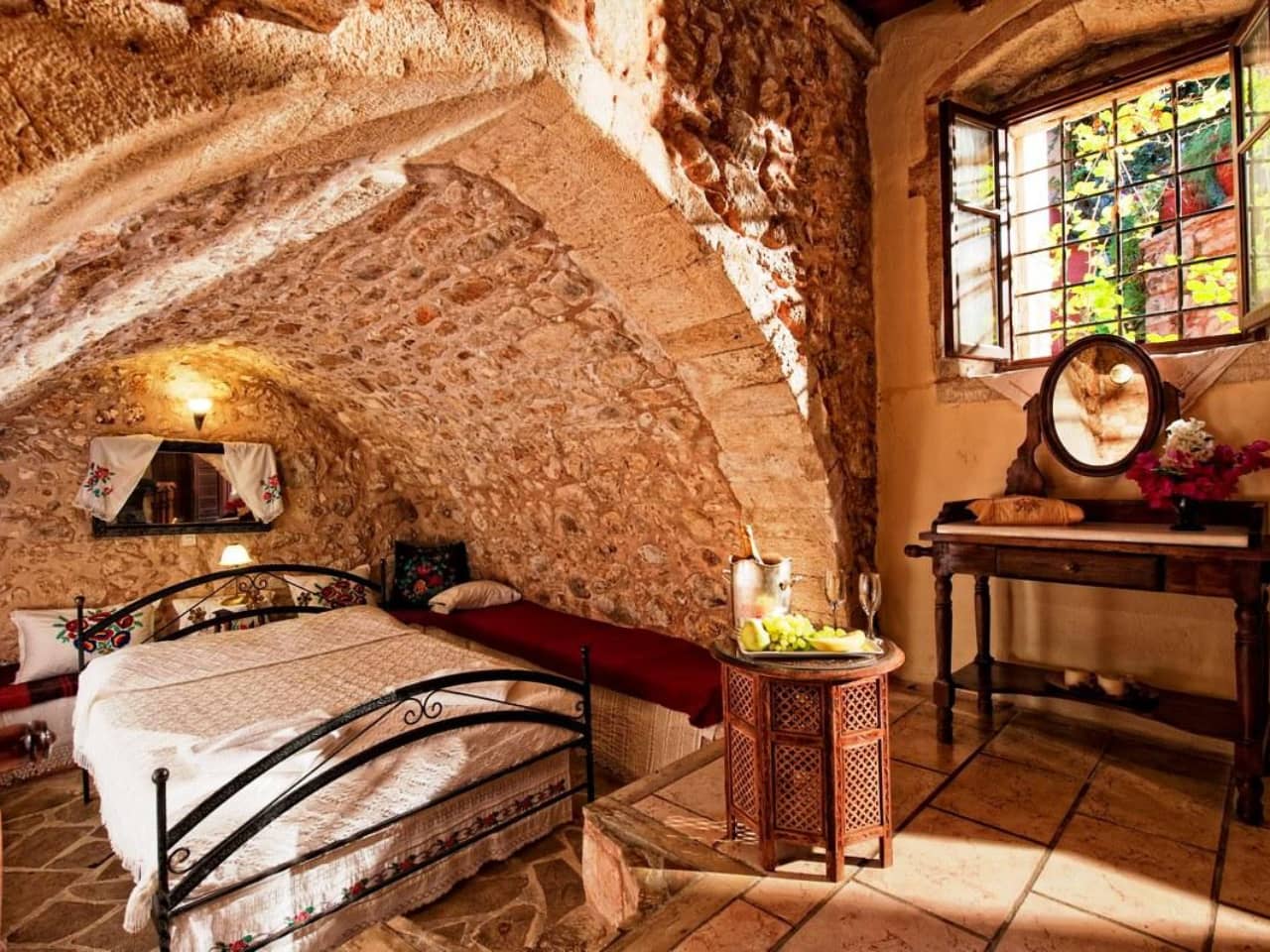 When a Venetian merchant invites you to stay in his home - this could be it.
