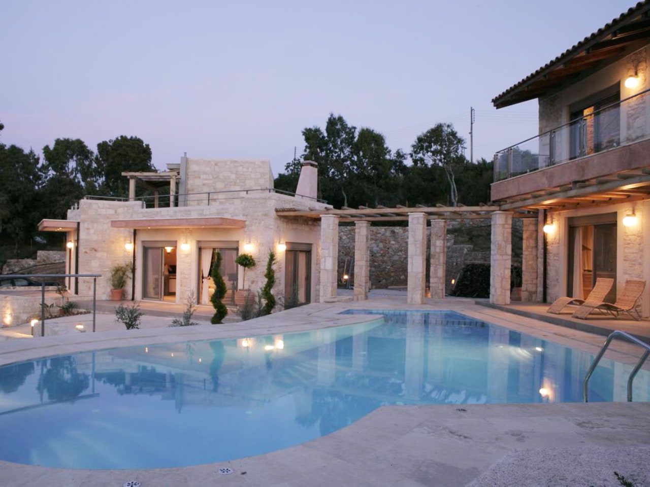 Are you looking for bioclimatic residences in Crete?