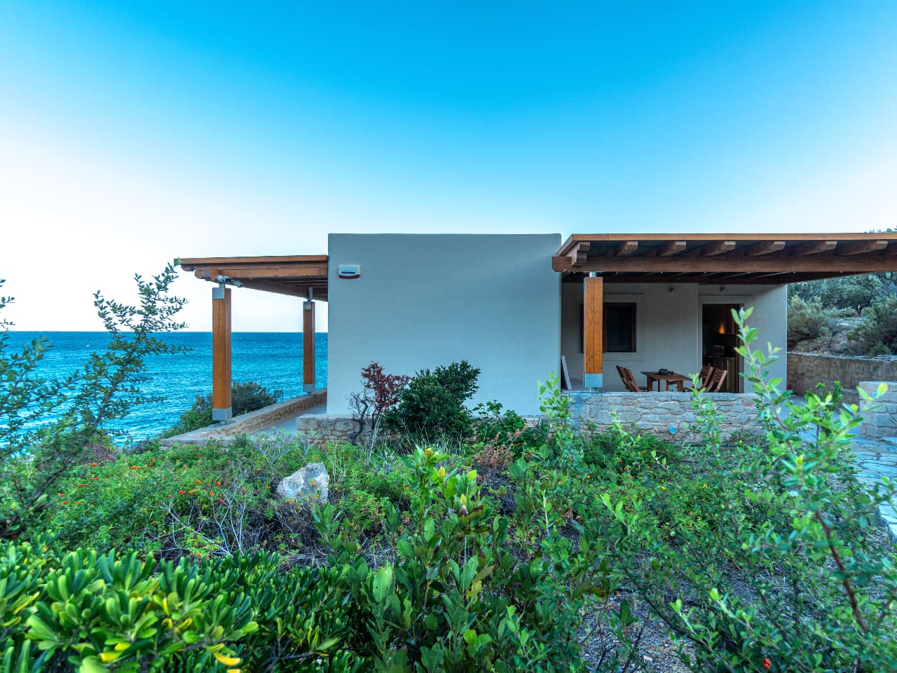 A place of nature lovers, artists, writers, explorers, yoga & meditation enthusiasts