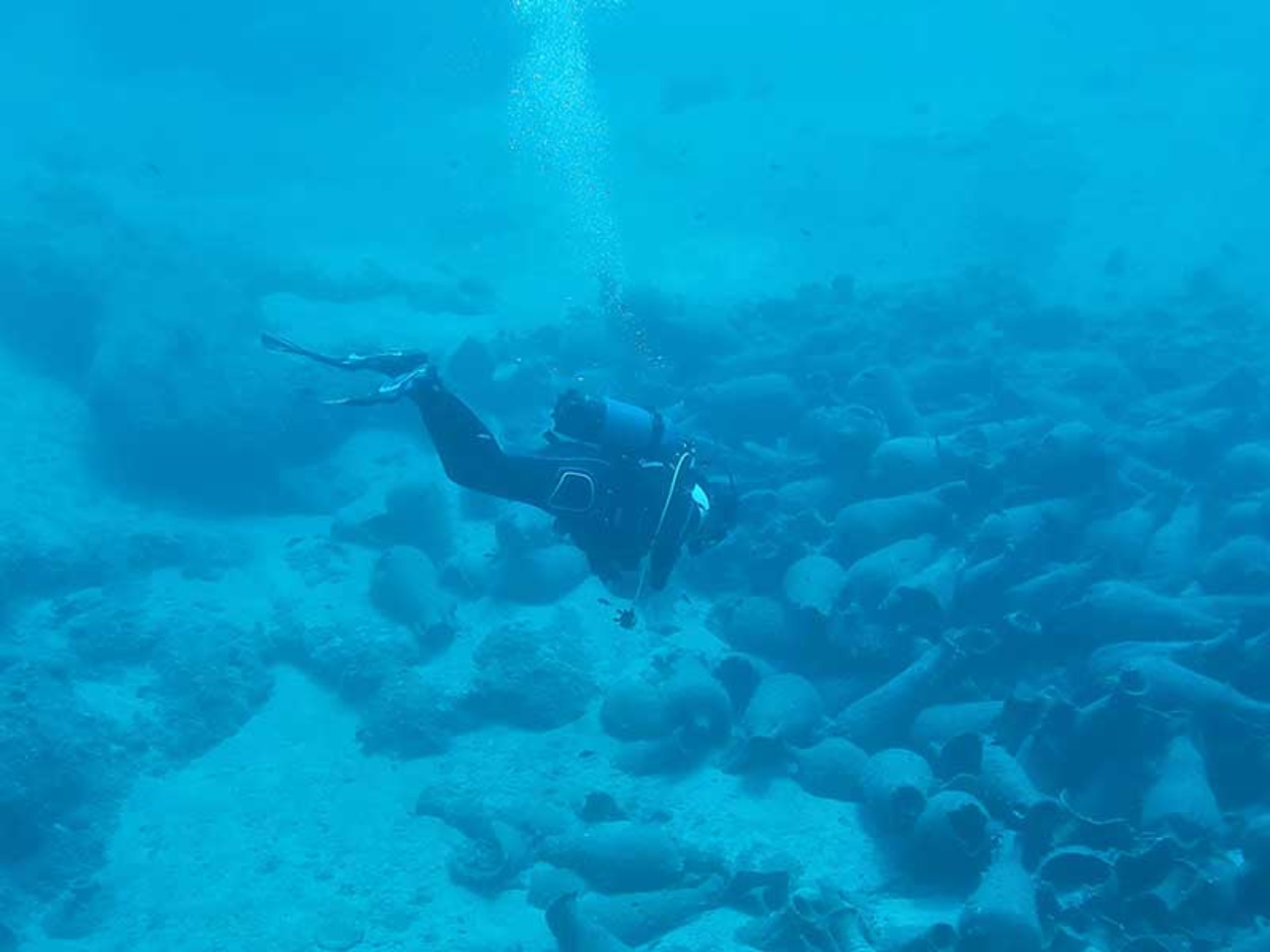  Archaeological research project in the Bay of Palekastro - East Crete