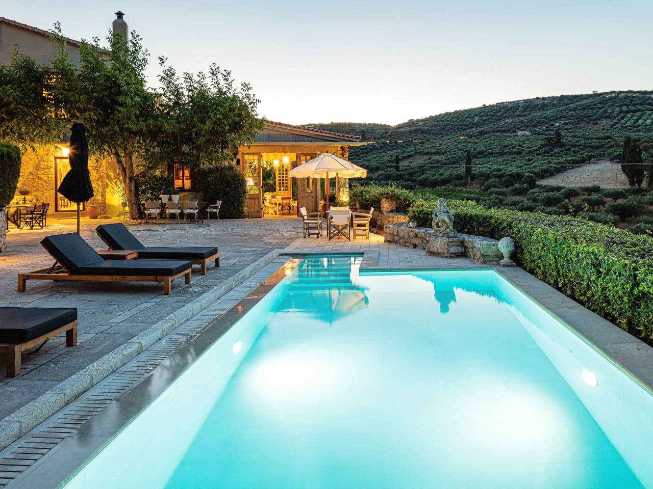 Villa Mantilari, discover the art of country living in unique Crete