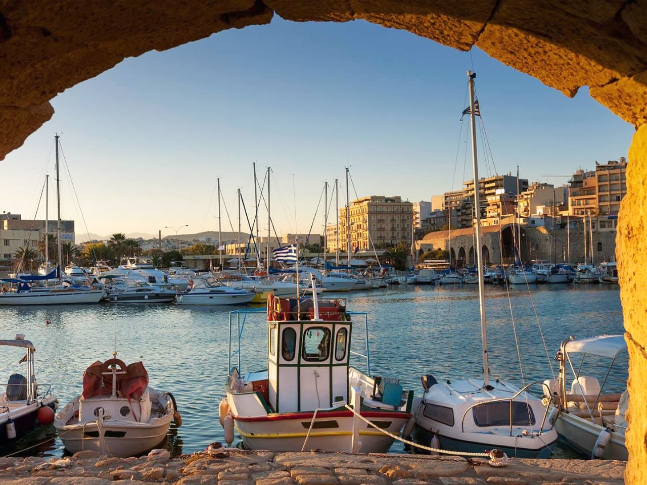 Historical Family Excursion In The City Of Heraklion, historical walk city tour heraklion, iraklion crete city walk tour, family activity heraklion crete, best city tour heraklion, things to do heraklion crete