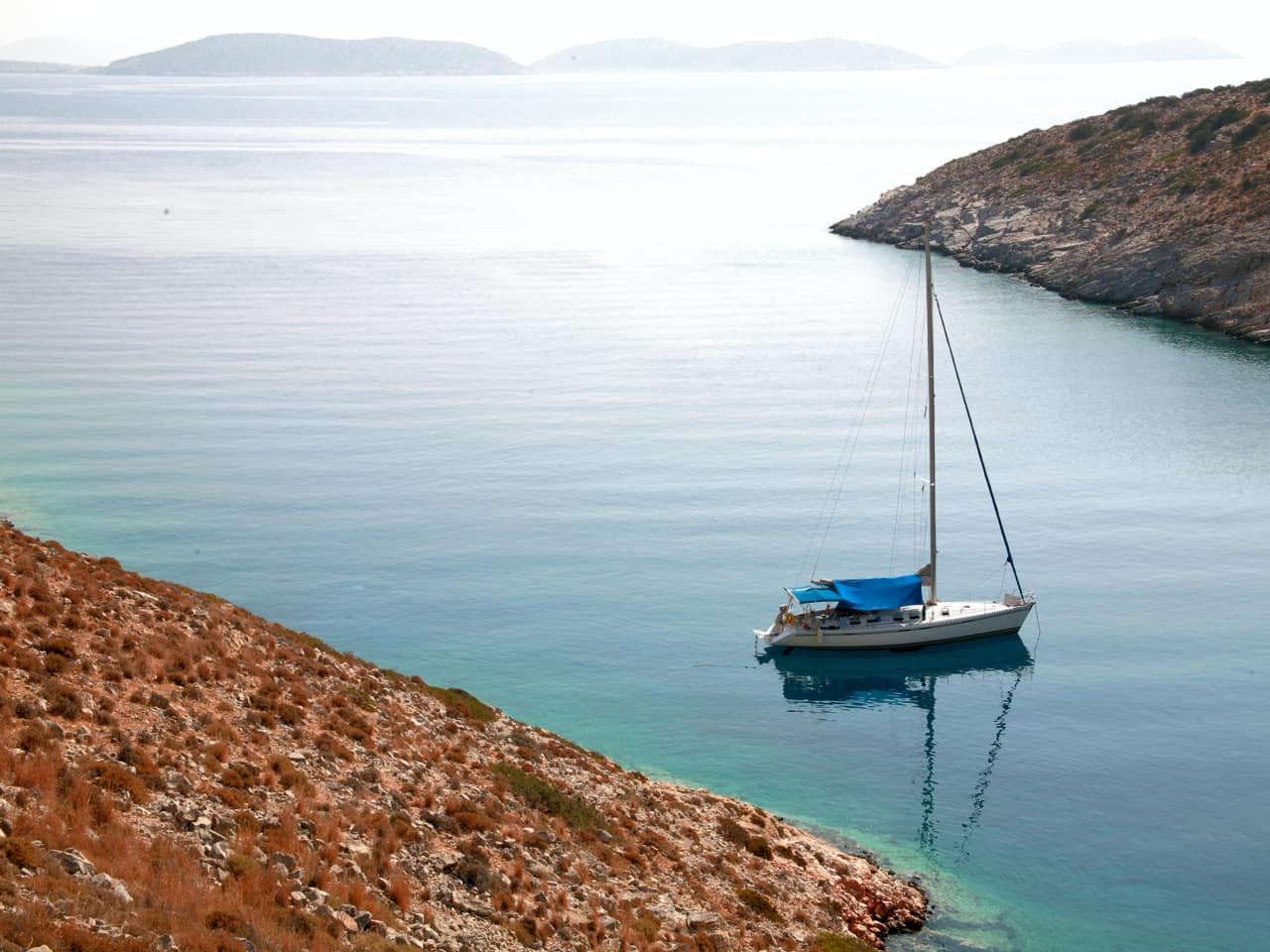 Sailing Weekly Charters heraklion Crete, greek islands sailing cruises, santorini sailing cruise from heraklion, milos sailing cruise, sikinos sailing cruise, kithira sailing trip, anafi sailing trip, mykonos sailing trip, best sailing cruises greece