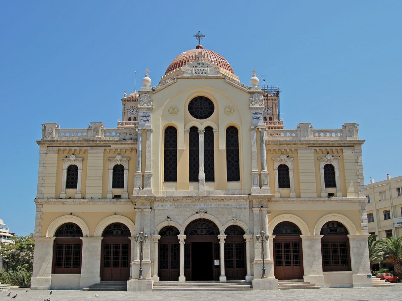 heraklion city walk tour, best city tour heraklion crete, shore excursion heraklion crete, heraklion best walking tour, history sites of heraklion activity, things to do heraklion crete, travel guide heraklion crete, iraklion city walk tour, proffesional guide tour heraklion