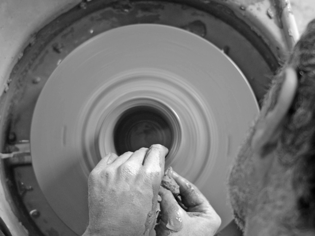 Ceramic Workshops Pottery Village Margarites Rethimno Crete, Individual Short Hand Building, Wheel Throwing Session margarites, Children Program - PlayCLAY, Pottery Lab, Wheel Throwing Course, Basic Decorating Techniques ceramic, activities rethimno rethymno
