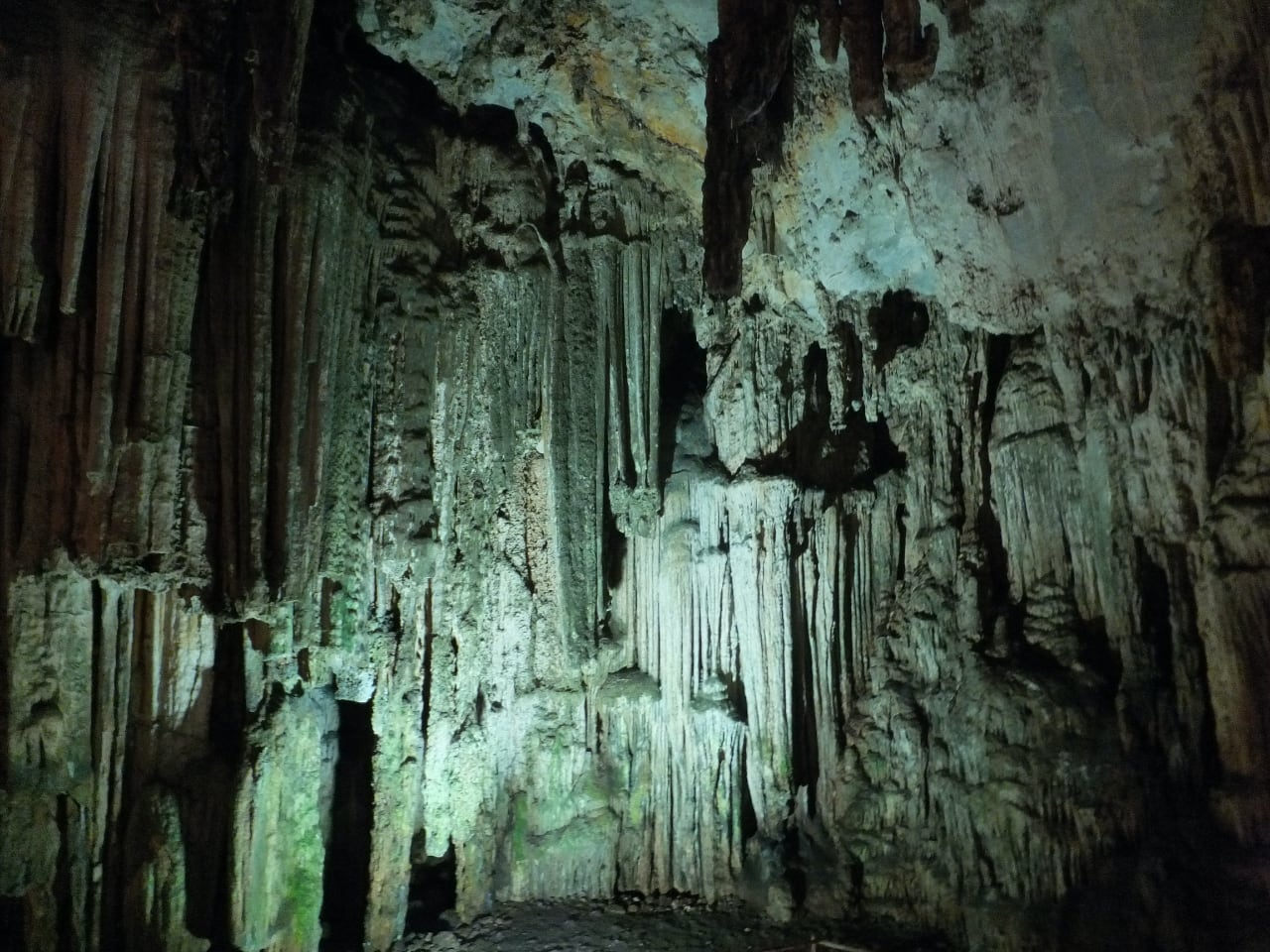 melidoni cave, gerontospilios melidoni cave rethimno, melidoni village things to see do