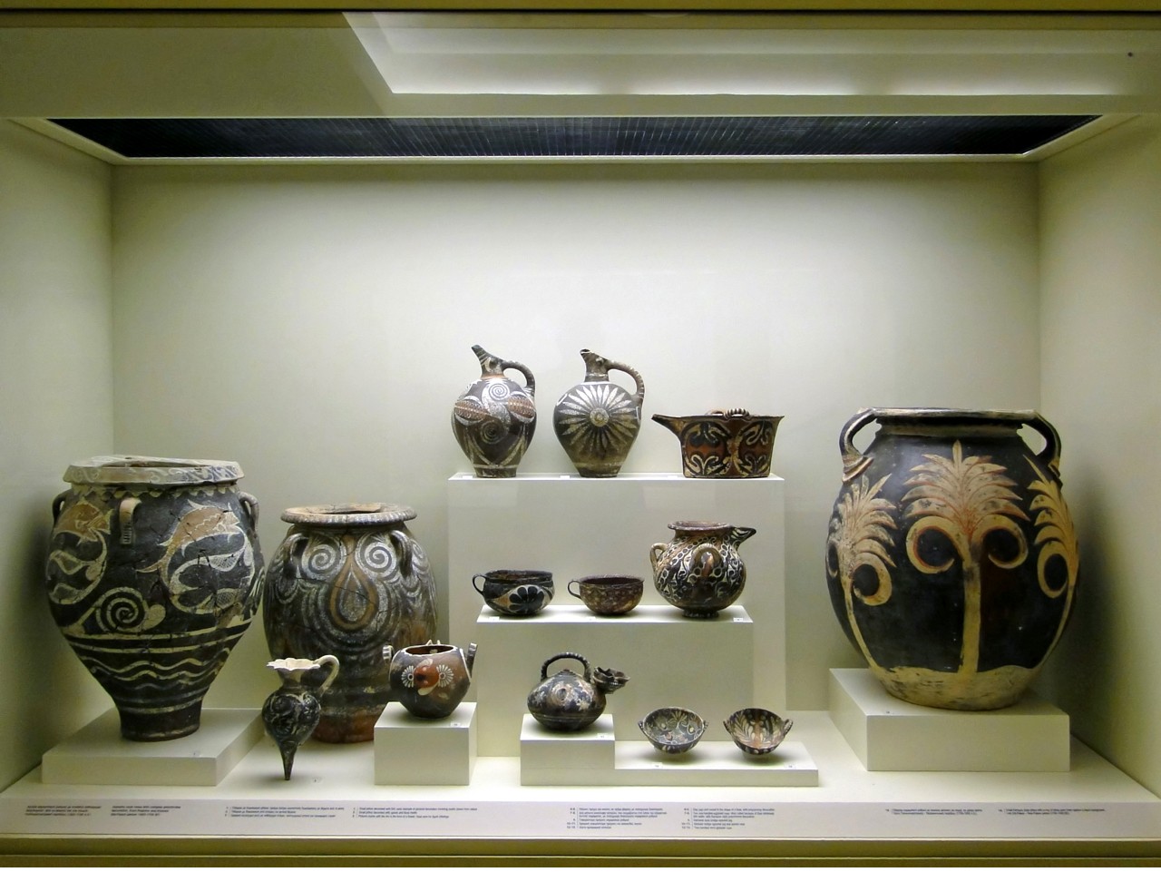 Minoan Palace Of Knossos & Archaeological Museum of Heraklion Private Tour, knossos museum iraklion tour, Archaeological Museum of Heraklion Private Tour, minoan palace of knossos best tour crete, heraklion activities, best things to do heraklion