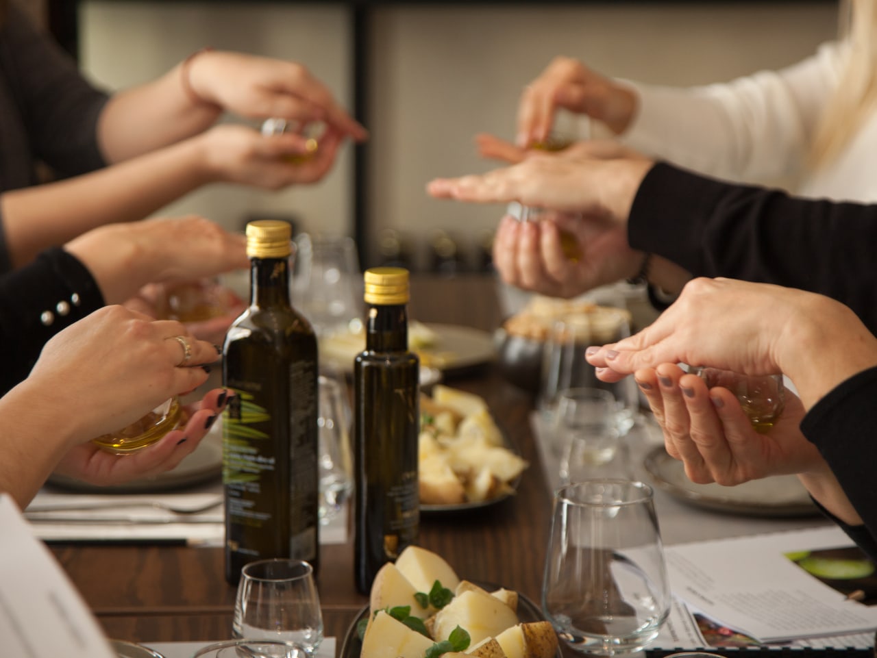 Best gastronomy experience in Heraklion Crete, Tasting The Food, Wine & Olive Oil Of Crete, cooking workshop, wine tasting iraklion crete, olive oil tasting heraklion crete, heraklion activities, irakliion things to do, cooking class with locals, cretan virgin olive oil tasting