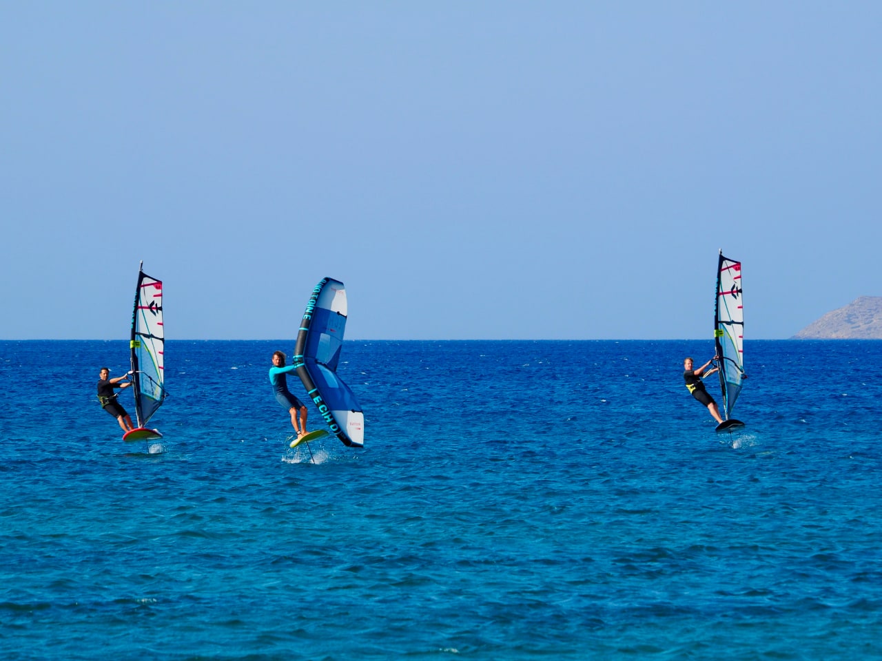 windsurfing lessons kouremenos beach, foil windsurfing lessons kouremenos, windsurfing rentals, foil windsurfing rentals east crete, kouremenos beach best place for windsurfing, best windsurfing center crete, best equipment for windsurfing crete