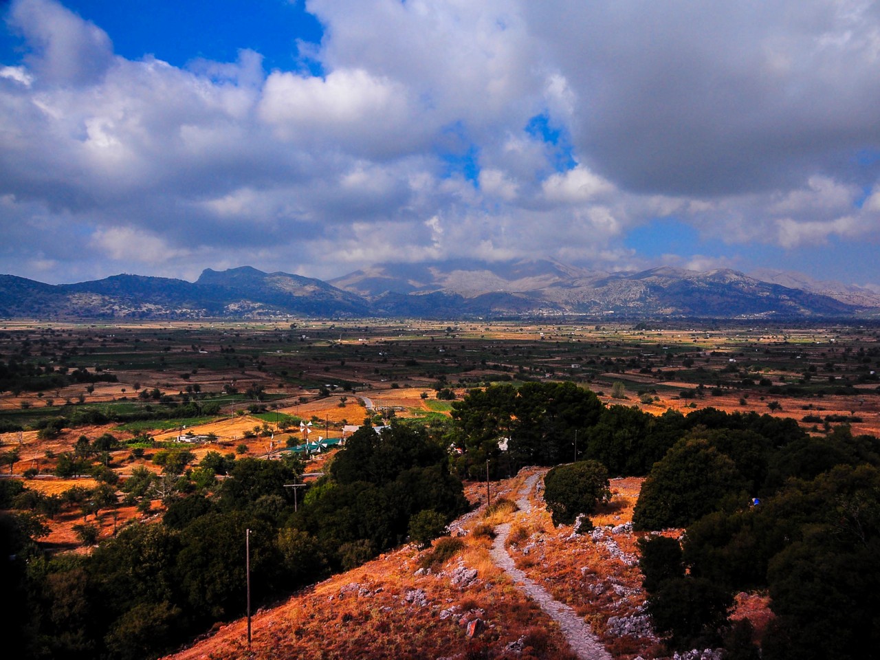 The dominant feature of Dikti is the Lasithi Plateau, oropedio lasithi, lasithi plateau crete