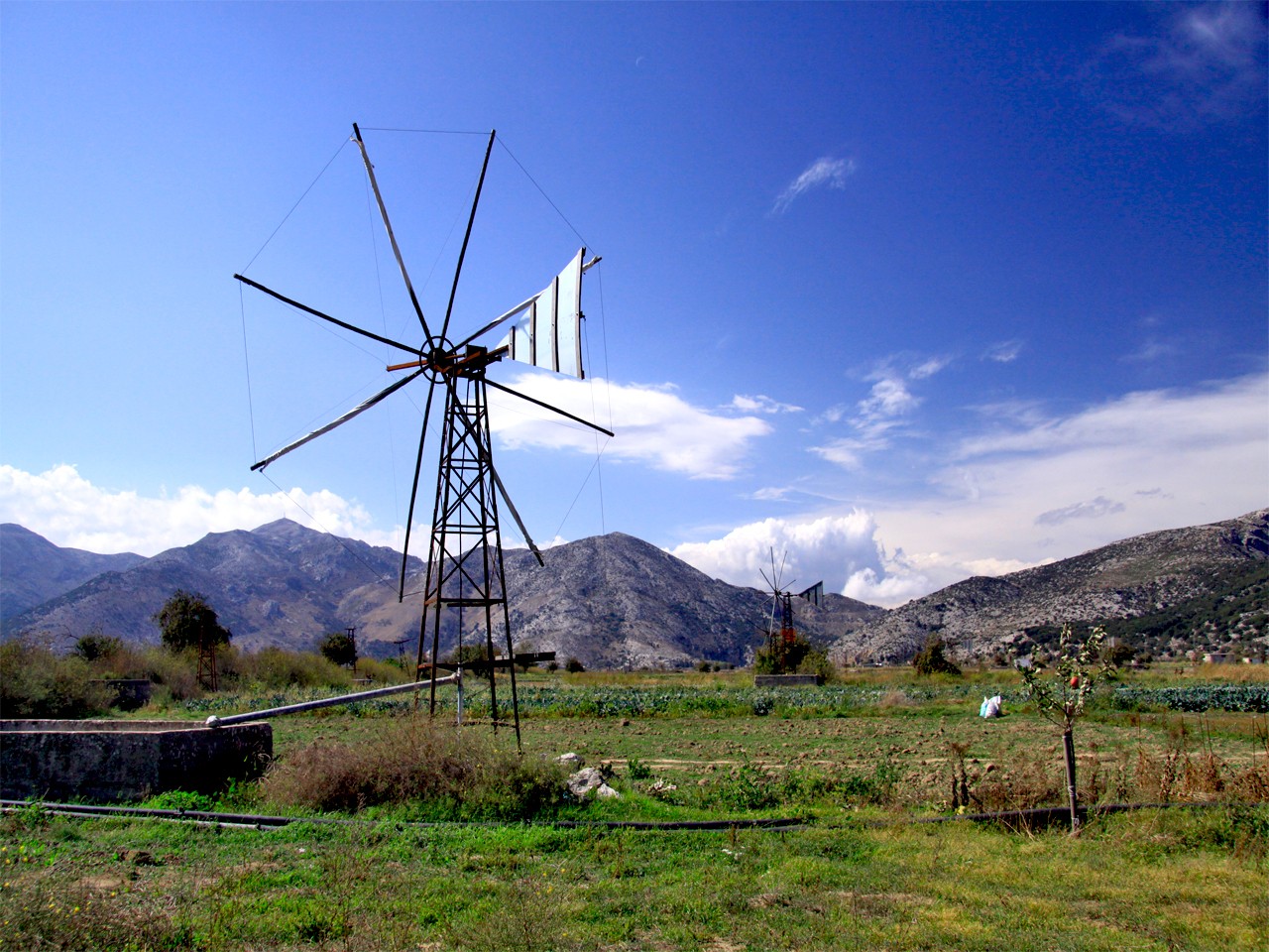 The dominant feature of Dikti is the Lasithi Plateau, oropedio lasithi, lasithi plateau crete