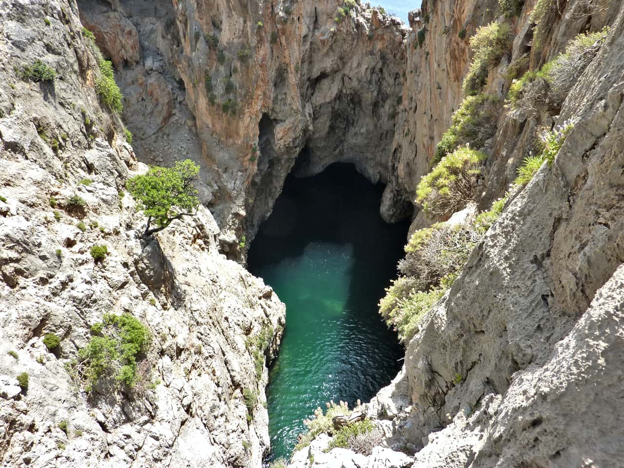 Agiofaraggo Aghiofaraggo, Agiofaragko, Ayiofaraggo Beach, south heraklion best beaches, best beach heraklion crete, activities heraklion, agiofarago hiking trip with transport, activities starting from heraklion crete, agiofaraggo trekking trip