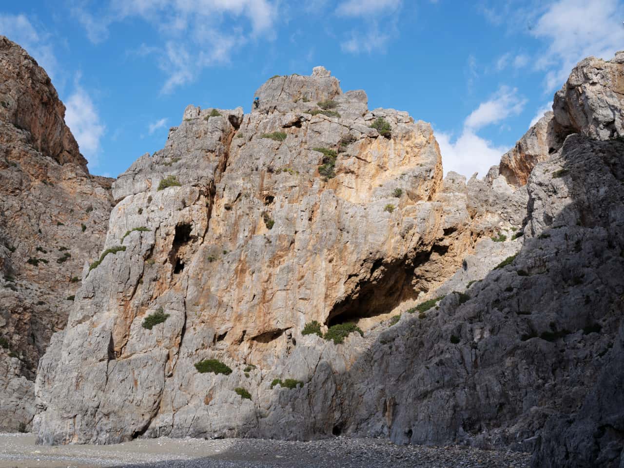 3 day rock climbing agiofaraggo Crete, agiofarago crete climbing, activities crete, south heraklion activity climbing, multi day climbing activity crete, best things to do crete, the crete you are looking for