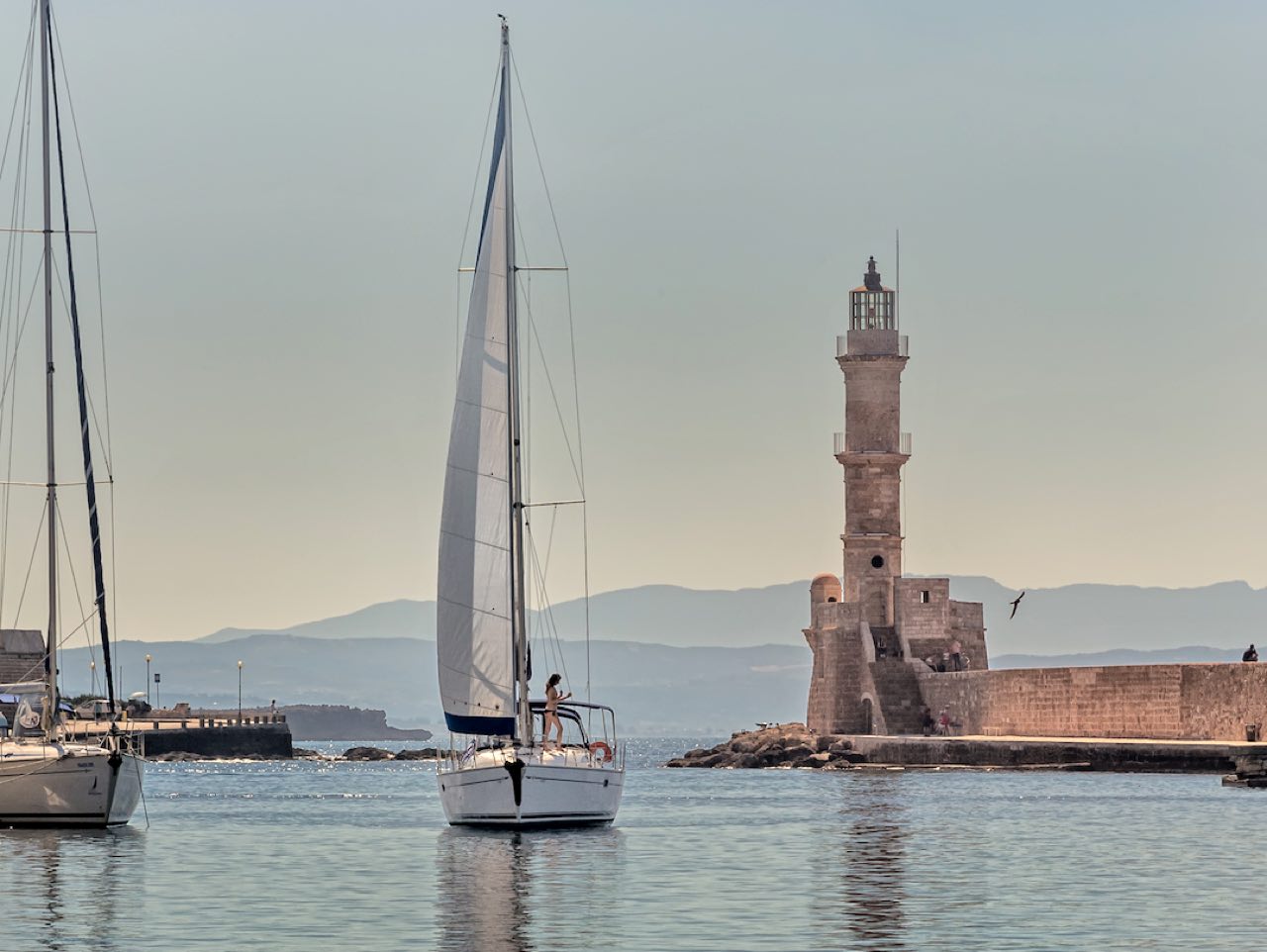 Daily Sailing Trip In Chania Crete, Daily Sailing Cruise Chania Crete, best sailing trip chania Crete, best activity chania crete, most friendly sipper chania crete, notos sailing chania crete, nikos skipper notos sailing chania, sailing tours chania crete