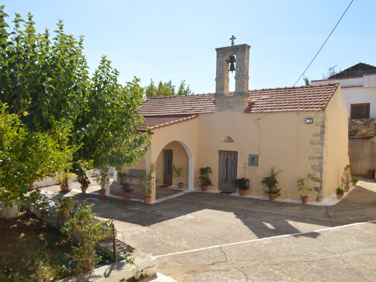 Hiking Tour In Picturesque Villages of Apokoronas, maheri village hiking tour, paidochori village hiking tour, neo chorio village hiking tour, apokoron villages best hiking tour, activities chania crete