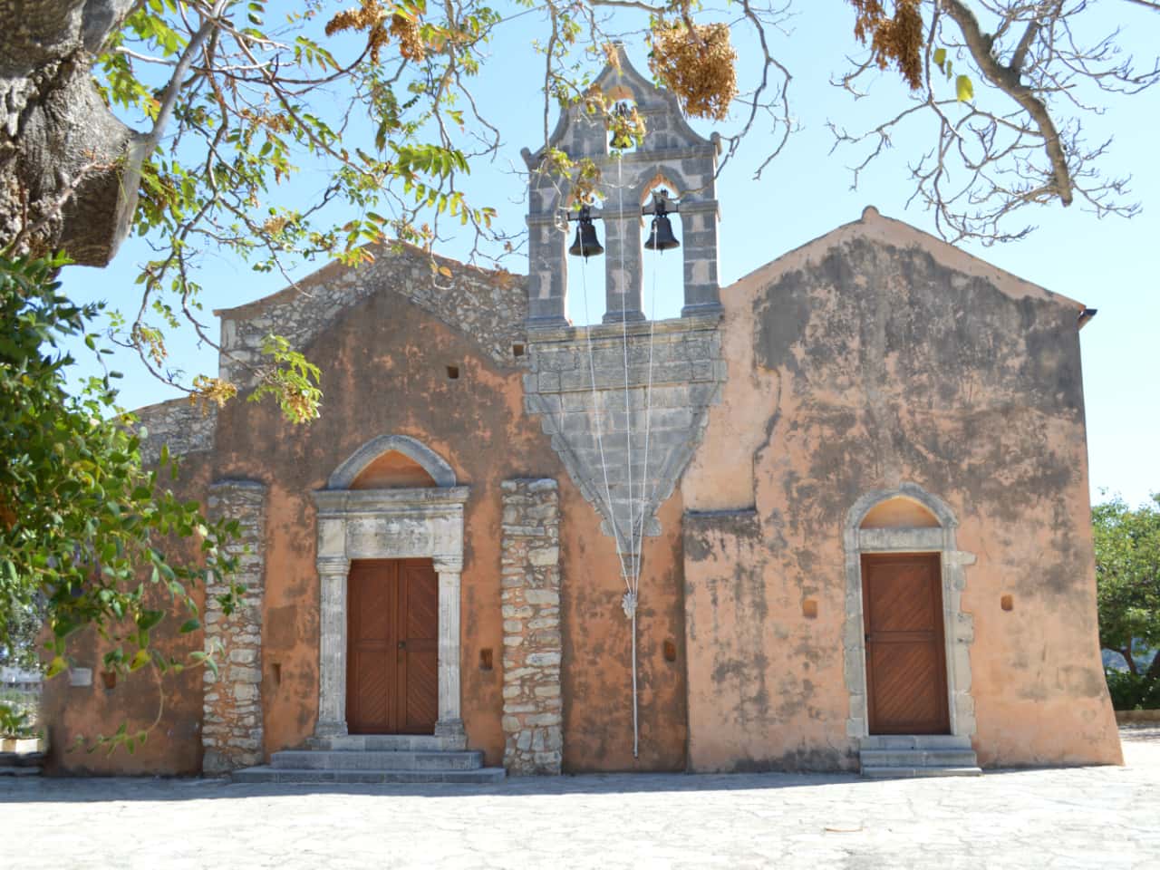 Half-Day Hiking Tour Kournas Village & Azilakas Path, hiking trekking crete activities, oak forest azilakas hiking, best activities chania crete, kournas lake village hiking tour, azilakas forest path crete, best hiking tours chania