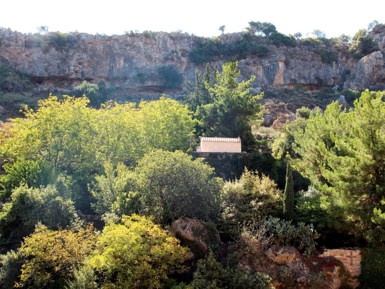 Rustic Hinterland Explore Apokoronas Region, traditional villages of crete tour, ceramic workshop paidochori, traditional food chania crete, social tour chania crete, vamos village, apokoronas village tour, winery tasting tour, manousakis winery tasting 