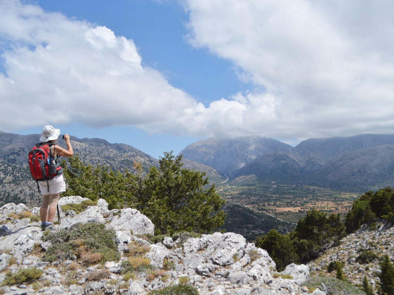 Hiking Trip Omalos Plateau Reikia Hills, activities chania crete, best hiking trip chania, circular hiking trip, easy moderate hiking trip chania, best activities crete, things to do crete, samaria gorge hiking, 