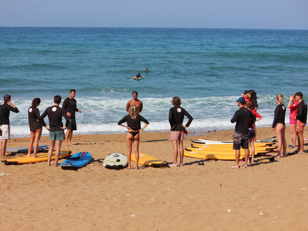 surf lessons chania crete, surfing lessons chania crete, sup lessons chania crete, best surfing club chania, where to surf chania crete, where to sup chania crete, best surf instructor chania crete