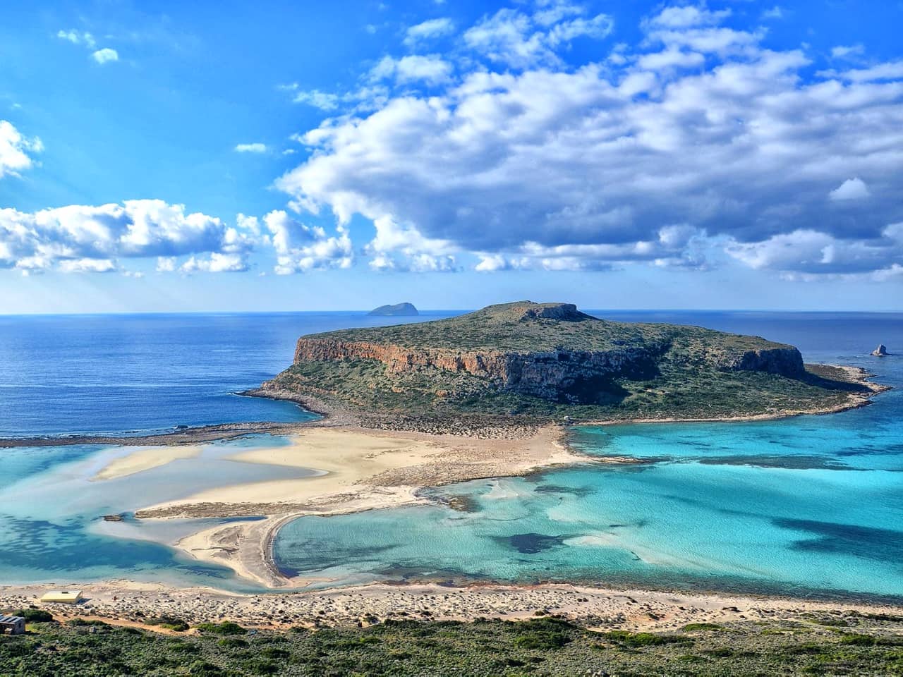 Private Premium Safari Road Trip to Balos Lagoo, jeep safari to balos beach, balos beach chania crete, activities chania, what to do chania, how to visit balos, best way to visit balos lagoon, crete travel, small tours to balos lagoon crete