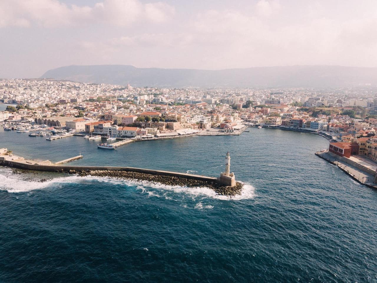 Chania Old Town Walks - Private Tour With Official Guide, best city walk tour chania crete, history social tour chania crete, city tour hania crete, activities chania crete, things to do chania, sightseeing chania crete