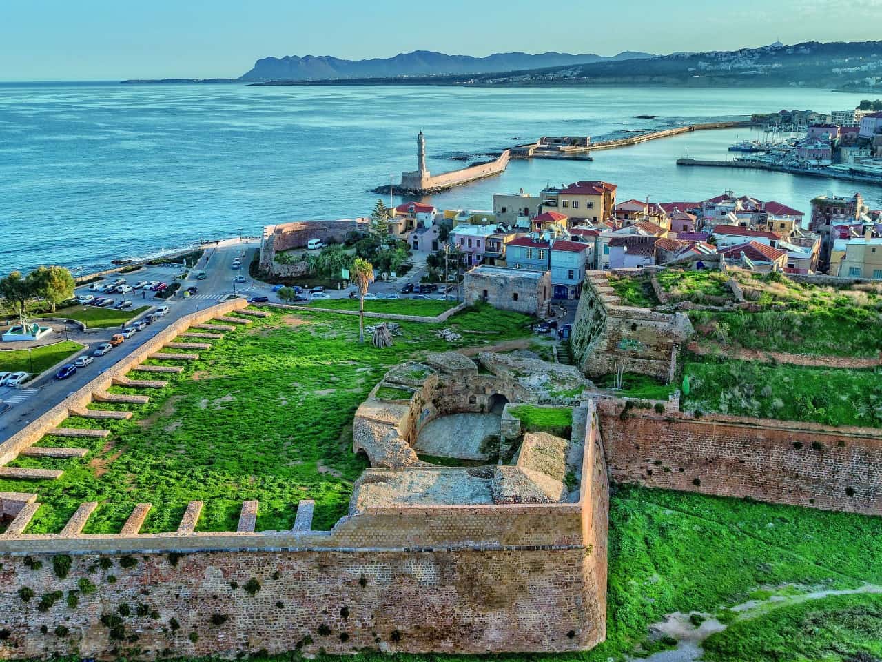 Chania Old Town Walks - Private Tour With Official Guide, best city walk tour chania crete, history social tour chania crete, city tour hania crete, activities chania crete, things to do chania, sightseeing chania crete