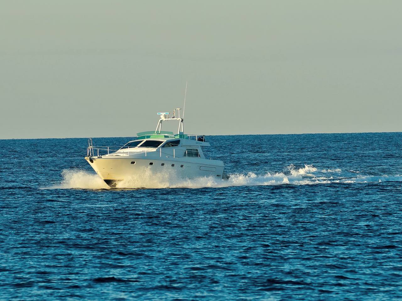 Daily Yacht Cruise Balos Lagoon Chania, Daily Yacht Cruise Gramvousa island Chania, best daily boat trip balos gramvousa, best activities chania crete, best boat cruises chania crete