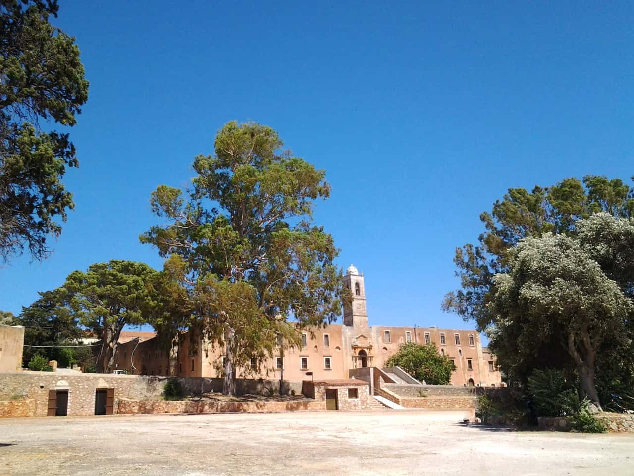 Agia Triada (Holy Trinity), or the Tsangarolon Monastery of the 17th century