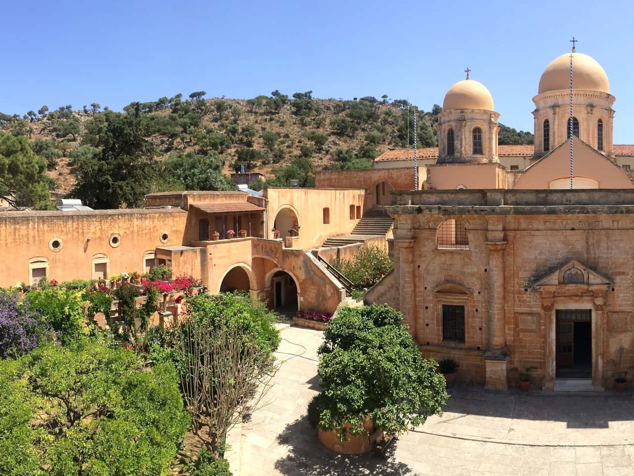 Agia Triada (Holy Trinity), or the Tsangarolon Monastery of the 17th century