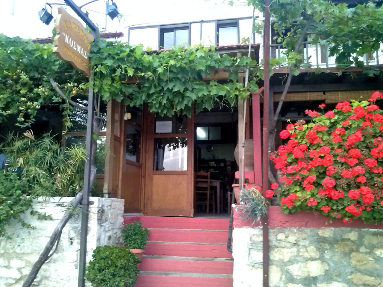 taverna kosmas herakliion stamnoi, stamnoi village kosmas restauarant, kosmas eatery stamni episkopi crete, kosmas eatery stamnoi village, cretan cuisine heraklion 