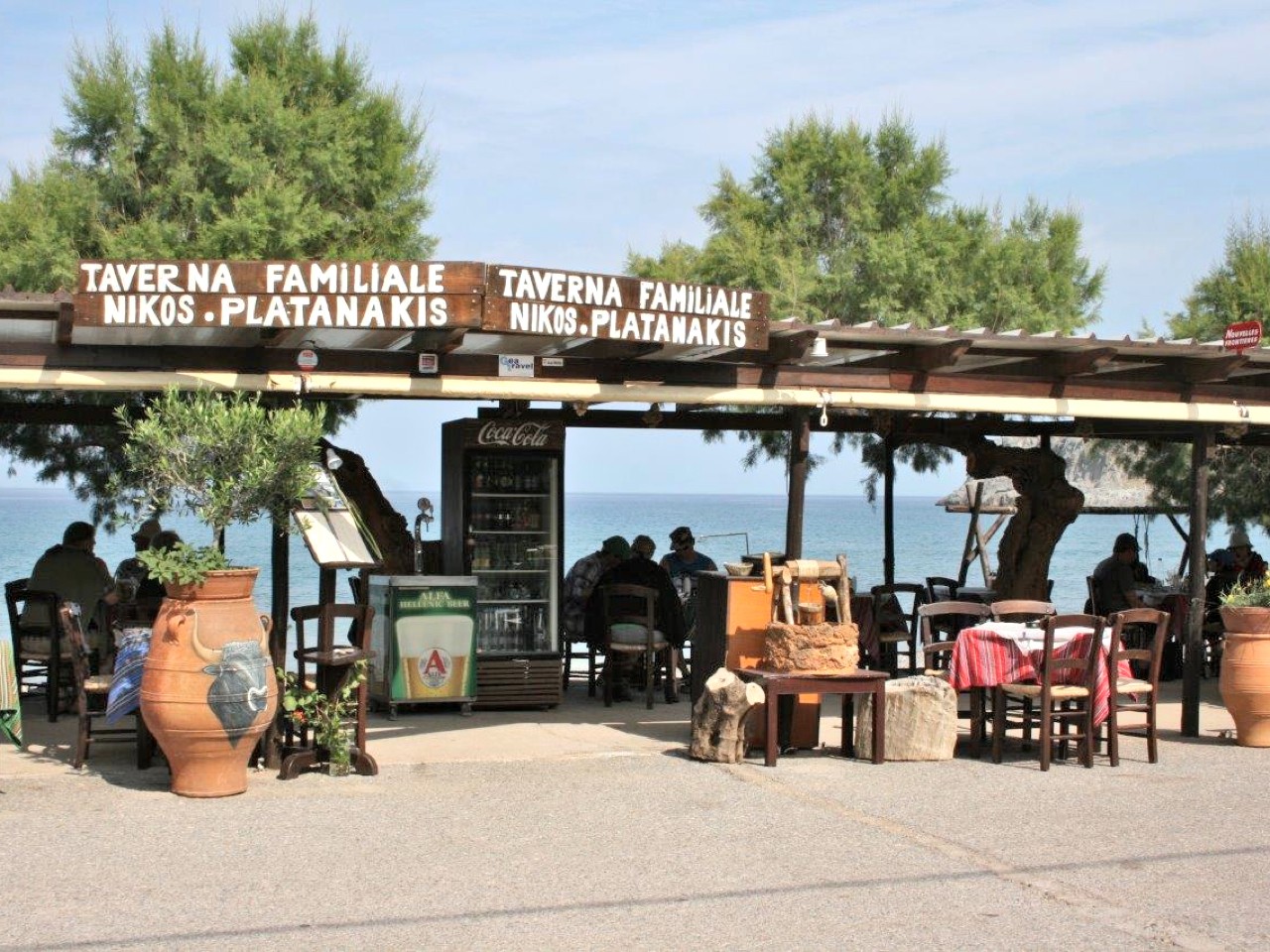 platanakis restaurant kato zakros, platanakis tavern kato zakros, eatery kato zakros, where to eat kato zakros, best food kato zakros east crete