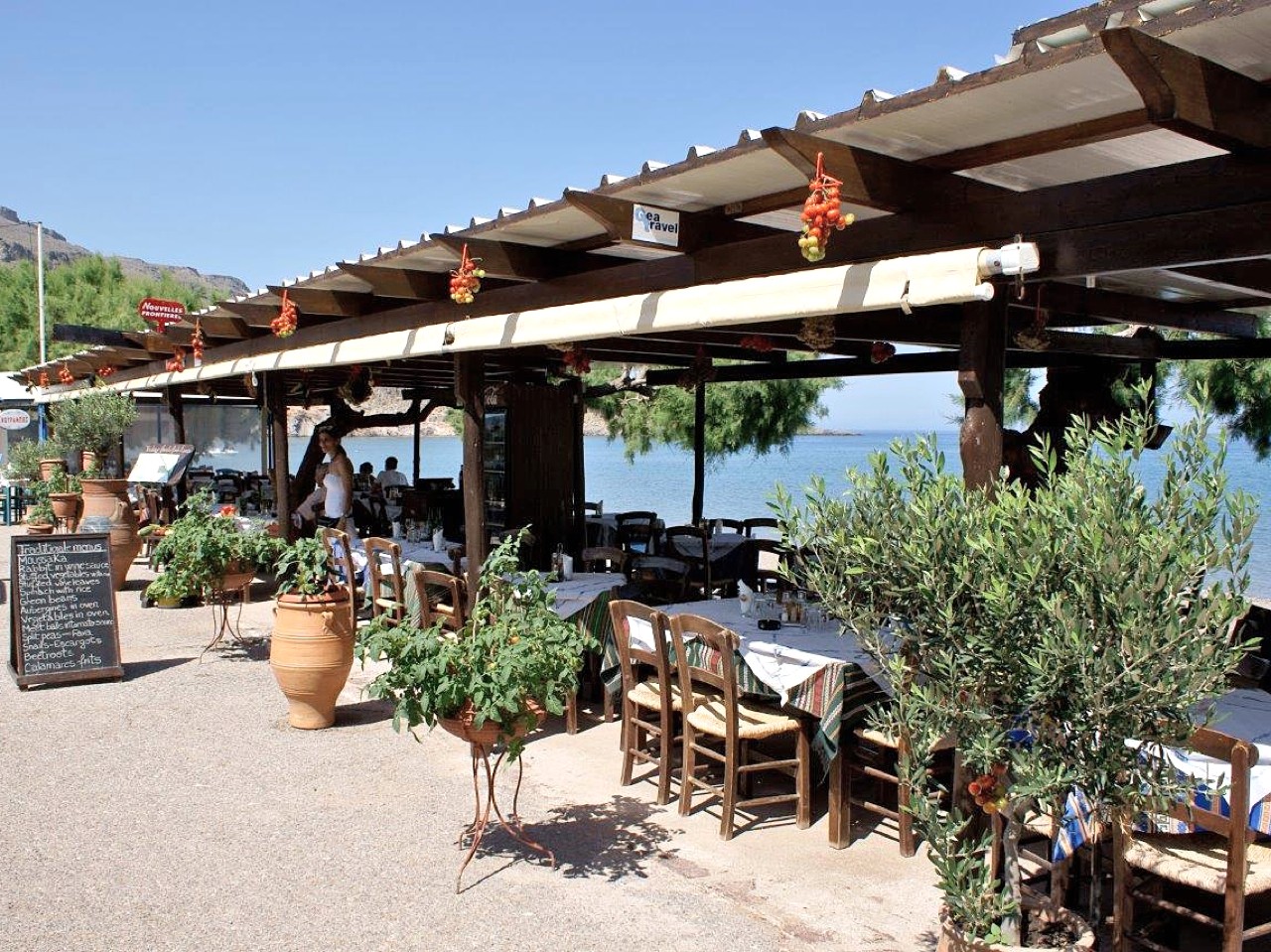 platanakis restaurant kato zakros, platanakis tavern kato zakros, eatery kato zakros, where to eat kato zakros, best food kato zakros east crete