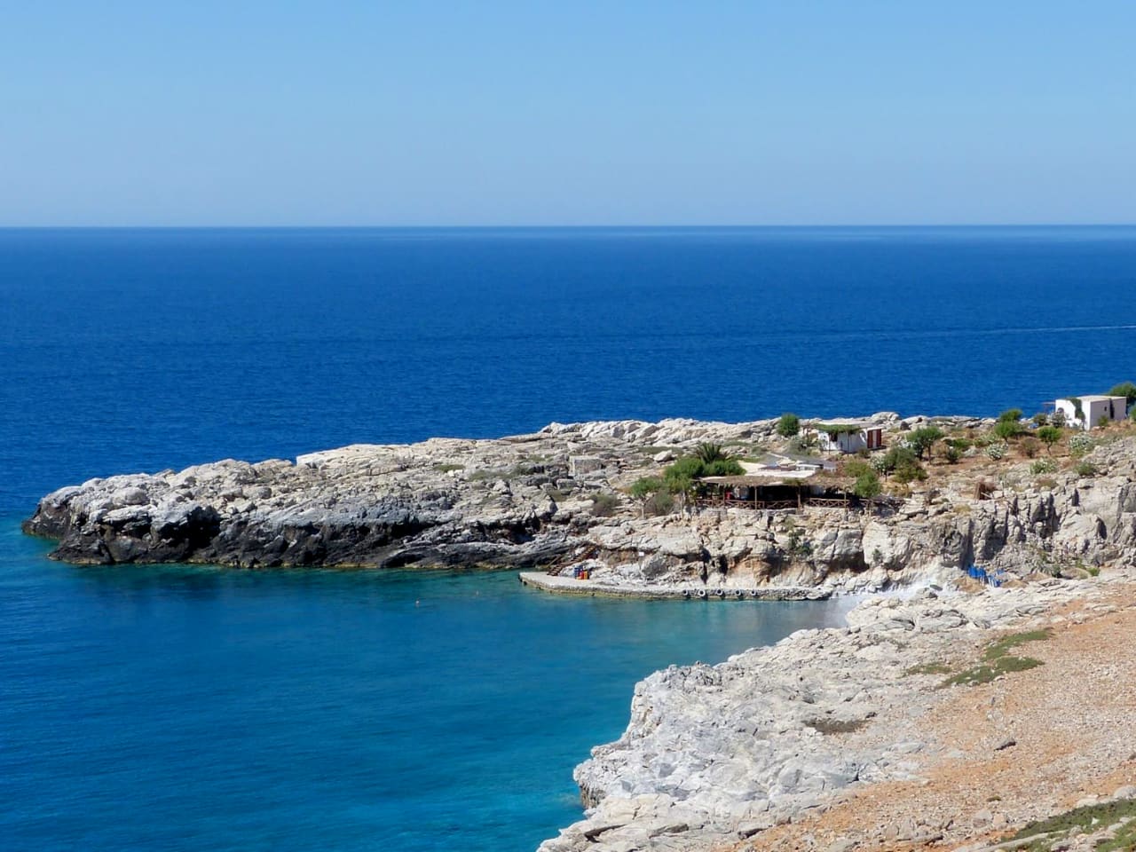 dialiskari tavern marmara sfakia, dialeskari taverna sfakia marmara, south chania chrisostomos restaurant, marmara tavern loutro chania, where to eat south chania crete, hrisostomos tavern chania crete