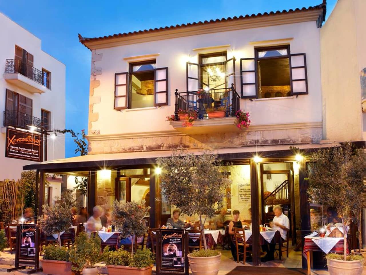 chrisostomos restaurant chania, hrisostomos tavern chania crete, chrisostomos chania crete, best cretan food chania, authentic food chania, gastronomy chania, where to eat chania