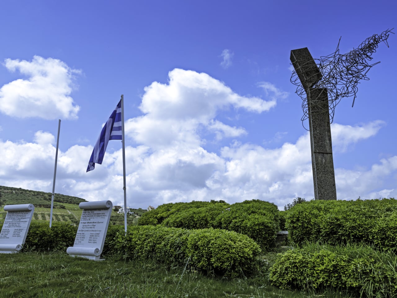 a monument marking where Nazi General Kreipe was abducted