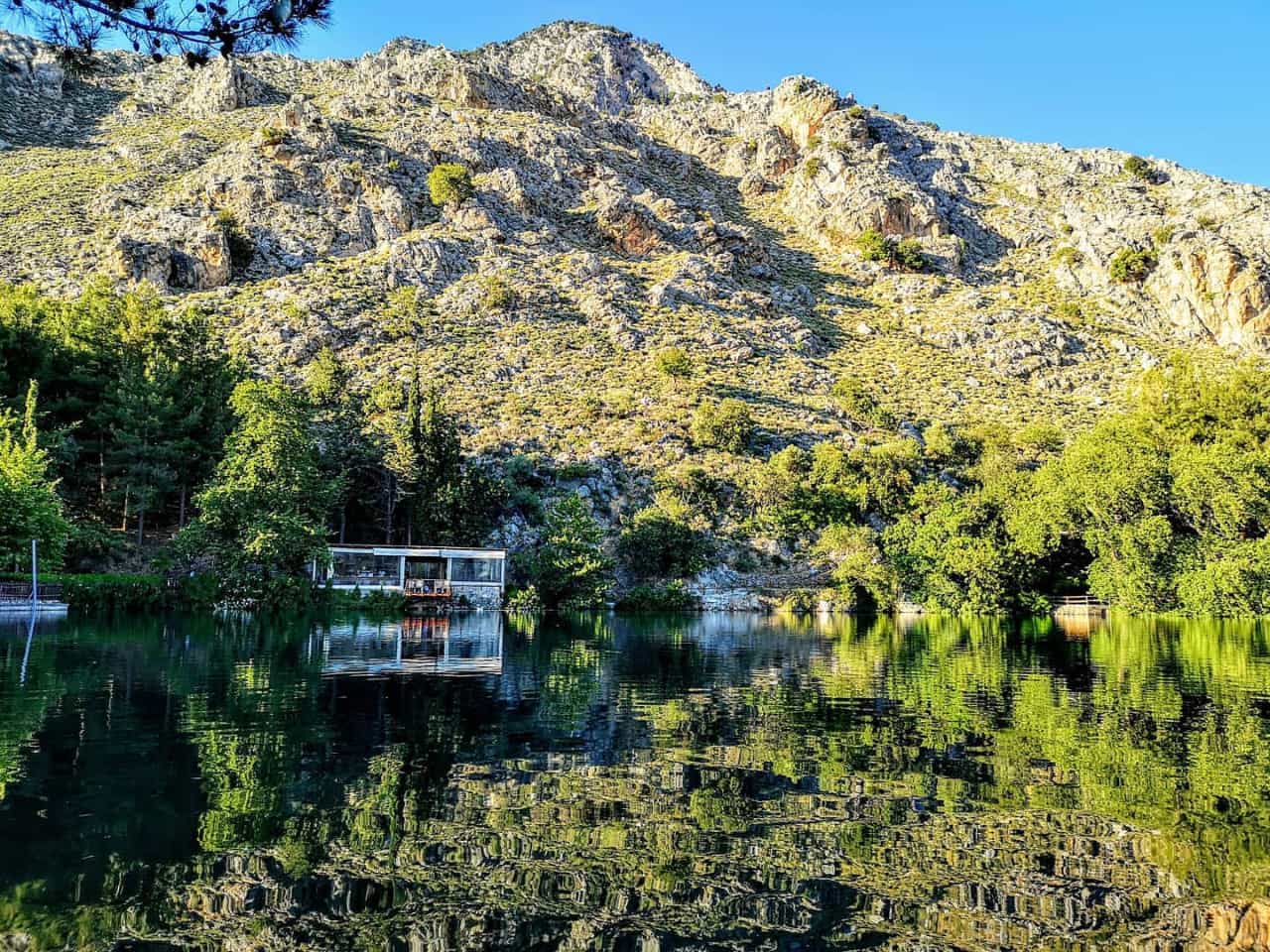 Zaros village travel guide, zaros village hotels, where to stay zaros village, activities zaros village, crete travel zaros, hiking zaros, zaros water, trout eat zaros crete, rouvas gorge zaros, bird watching zaros