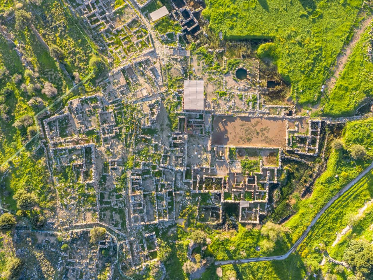 kato zakros travel guide, activities kato zakros crete, kato zakros where to stay, kato zakros hotels, things to do kato zakros, geopark sitia, dead's gorge hiking, hiking routes kato zakros, e4 european path kato zakros, east crete zakros, bird watching 