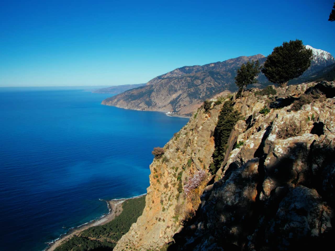 sfakia village travel guide, sfakia village chania crete, sfakia village hotels villas, sfakia village activities, sfakia village restaurants, sfakia village things to do, sfakia village sailing tours, sfakia village sea kayak tours, sfakia village taxi boat transfers trips, scuba diving sfakia