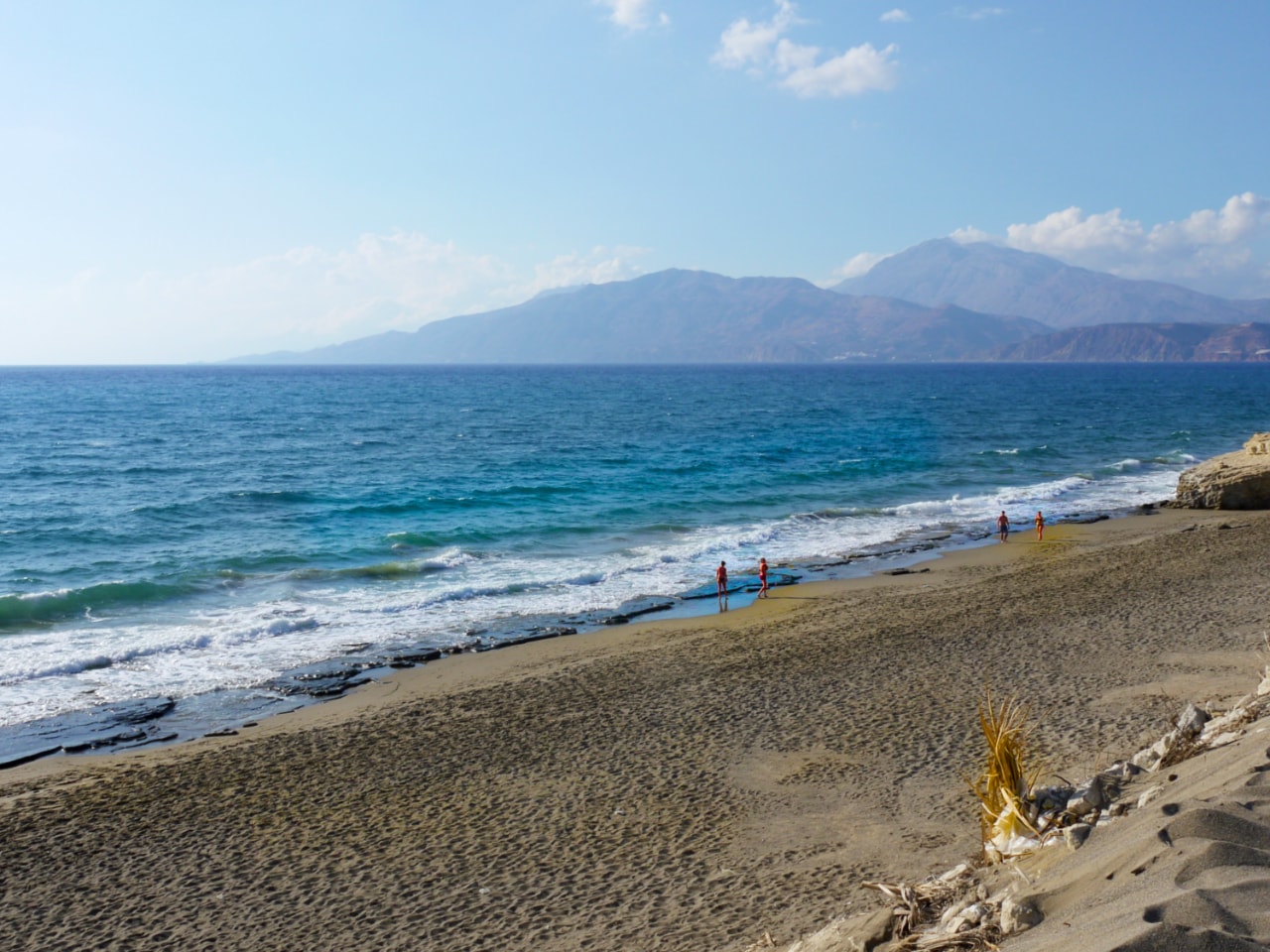 kalamaki village crete, kalamaki beach heraklion, calamaki beach kommos beach, komos beach kalamaki, kalamaki beach south heraklion