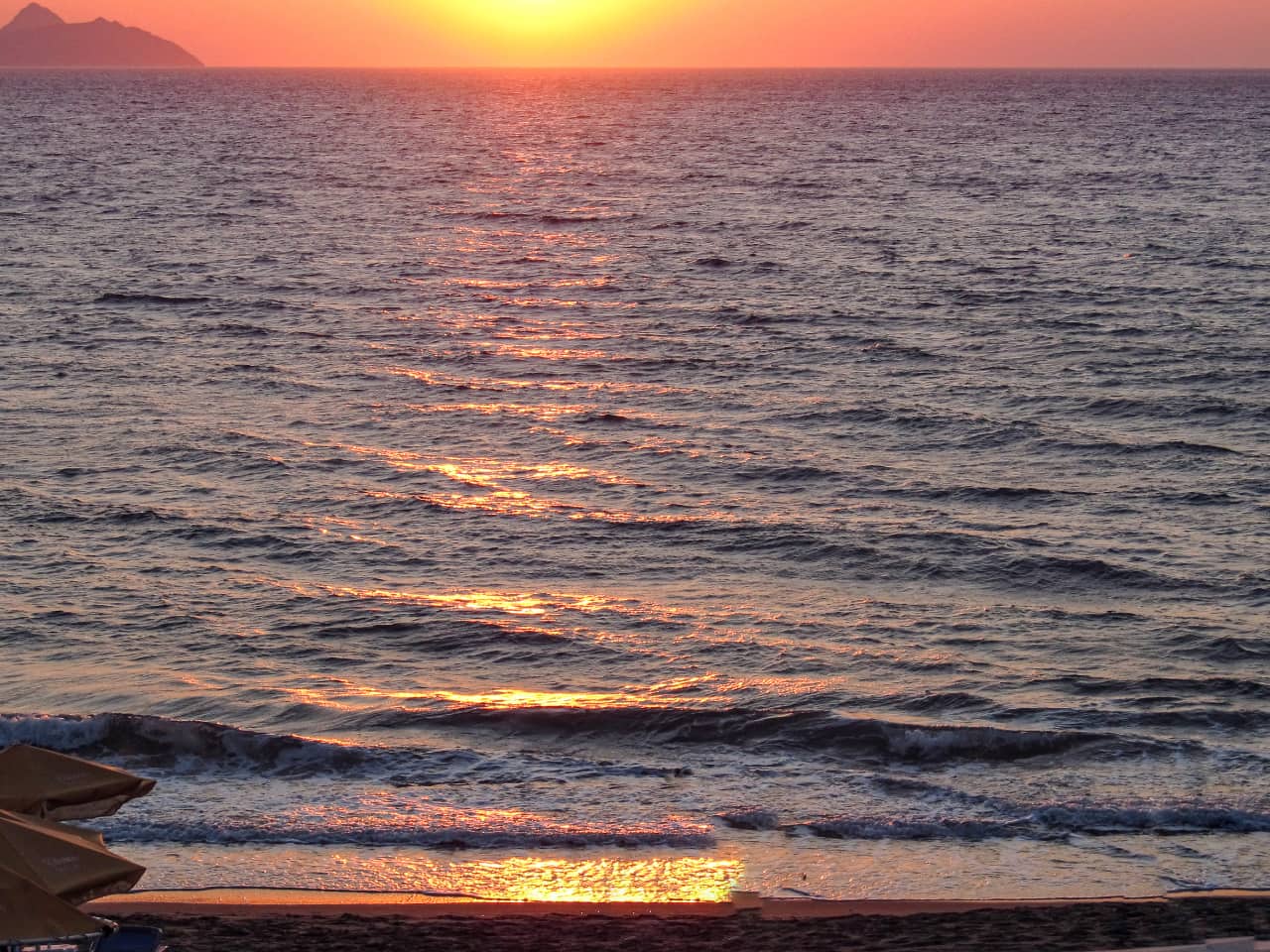 kalamaki village crete, kalamaki beach heraklion, calamaki beach kommos beach, komos beach kalamaki, kalamaki beach south heraklion