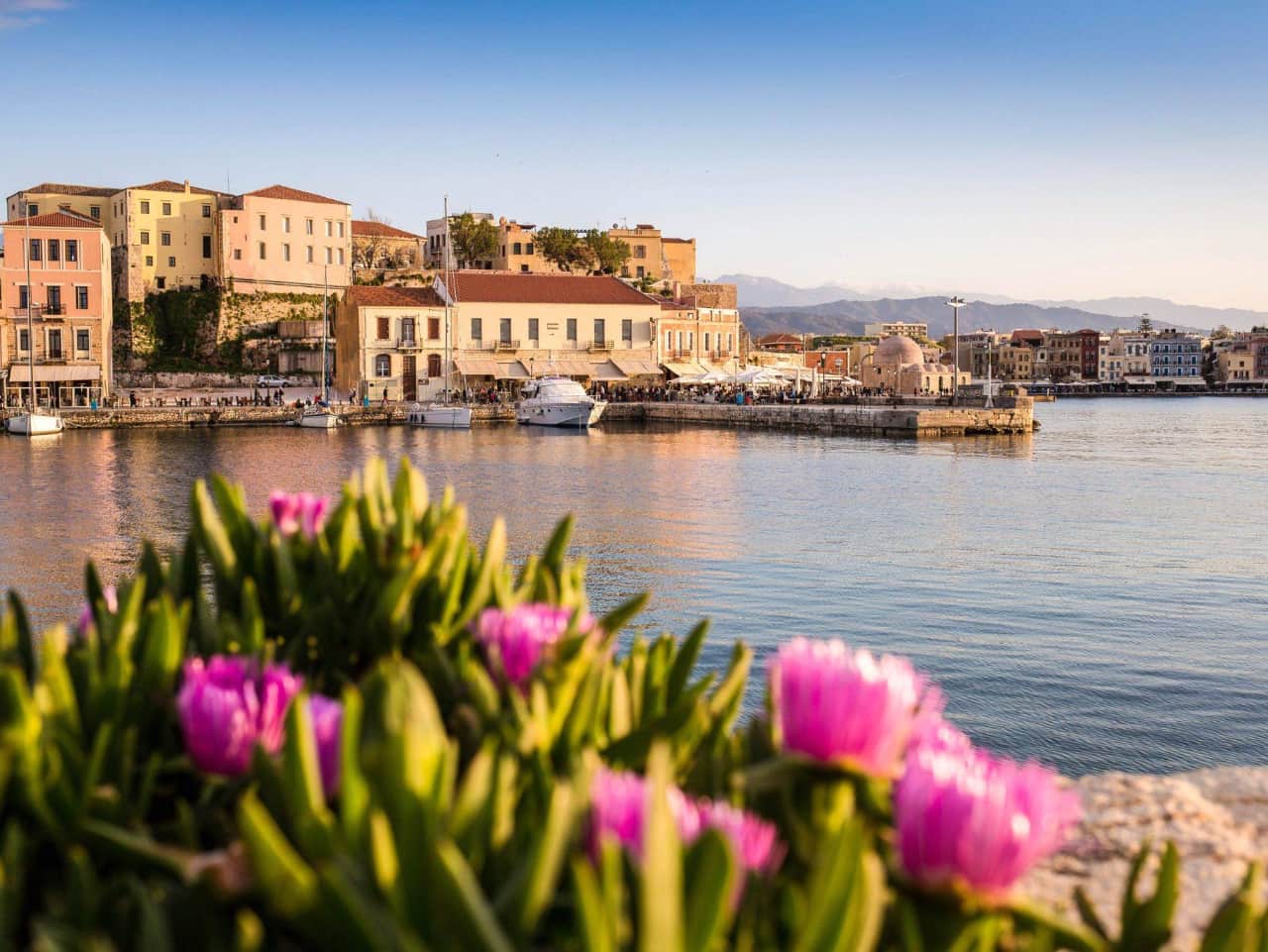 chania travel guide, chania city, hania town, chania things to do, chania hotels, chania where to stay, chania what to do, best sites chania town, chania history museums, chania gastronomy, chania travel tips