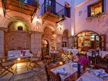 CreteTravel,Central Crete, Veneto Restaurant