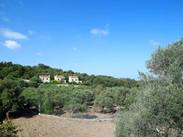 Vederi Estate Traditional Luxury Villas, vederoi estate houses, vederi esate residences, vederi estate hotel rethimno,  rethimo family villas, rethimno big villas private pool, luxury villas in crete, rethymno traditional villas, vederi crete villas, countryside villas rethimno crete