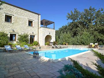 Vederi Estate Traditional Luxury Villas, vederoi estate houses, vederi esate residences, vederi estate hotel rethimno,  rethimo family villas, rethimno big villas private pool, luxury villas in crete, rethymno traditional villas, vederi crete villas, countryside villas rethimno crete