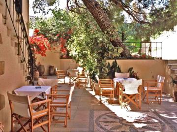 villa kynthia panormos village, villa kynthia historic hotel rethimno, villa kinthia small family hotel crete, villa kynthia mansion, villa kynthia retreat panormo village, best place to stay nearby rethymno, fishing village crete hotel, bed breakfast small hotel rethimno