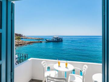 Samaria Livikon Hotel & Restaurant﻿ Chora Sfakion, samaria hotel sfakia, livikon hotel sfakia, samaria livikon restaurant sfakia, sfakia best hotel to stay, boutique hotel sfakia, no problem luxury suite chania, appartments to stay sfakia, hotel nearby sfakia port chania