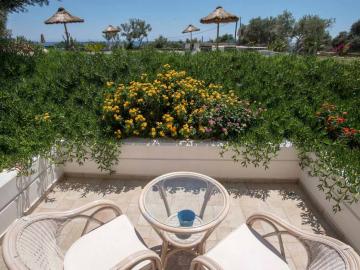 Studios sea view, libyan mare hotel, paleochora hotels, suites paleochora, boutique hotel paleochora