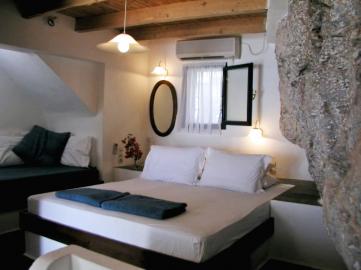double room, porto loutro on the beach, loutro hotels 