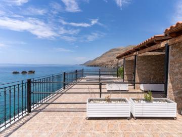 xenia hotel sfakia crete, xenia family hotel chora sfakion, sfakia hotels, sfakia where to stay, sea view hotel sfakia, sfakia best hotel to stay, sfakia port ferries to loutro 